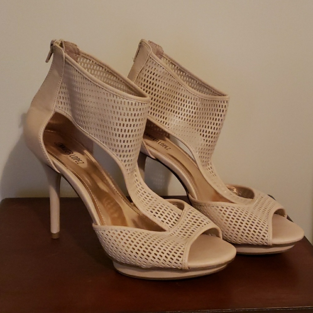 Jennifer Lopez heels